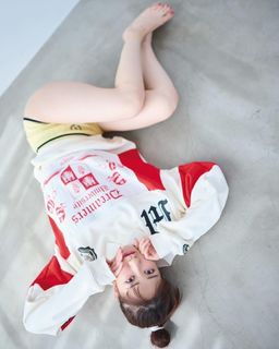 Yuki Kashiwagi feet photo thumbnail