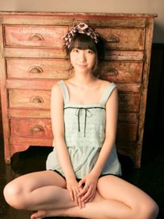 Yuki Kashiwagi feet photo thumbnail