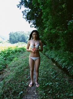 Yukie Kawamura feet photo 2