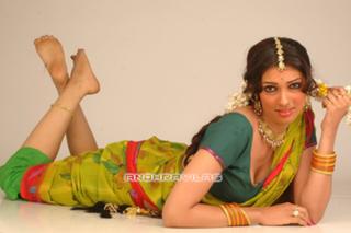 Yukta Mookhey feet photo 8