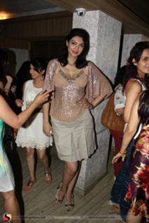 Yukta Mookhey feet photo 10