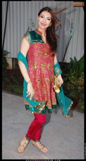 Yukta Mookhey feet photo 8