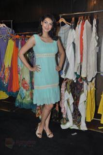 Yukta Mookhey feet photo 1
