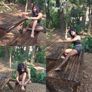 Yukti Kapoor feet photo 17