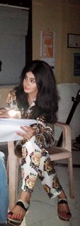 Yukti Kapoor feet photo 10