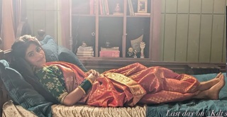 Yukti Kapoor feet photo 10