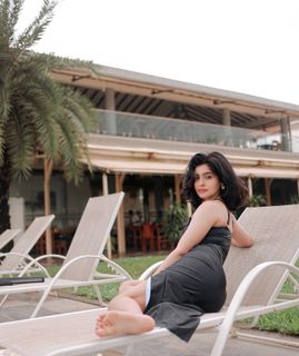Yukti Kapoor feet photo 20