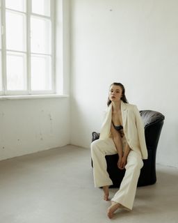 Yulia Buinovskaya feet photo 4