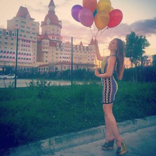 Yulia Mikhalkova-Matyukhina feet photo 3