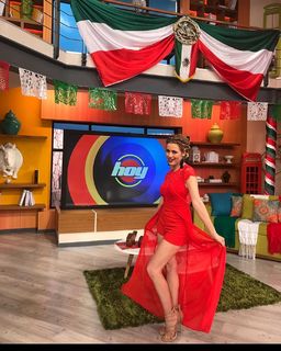 Yuliana Peniche feet photo 6