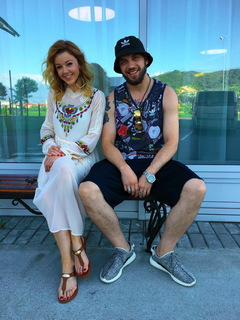 Yulianna Karaulova feet photo thumbnail