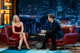 Yulianna Karaulova feet photo thumbnail