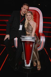 Yulianna Karaulova feet photo thumbnail