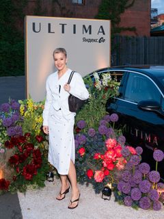 Yulianna Karaulova feet photo 11
