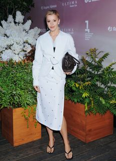 Yulianna Karaulova feet photo 7