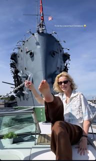 Yulianna Karaulova feet photo 10