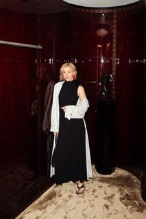Yulianna Karaulova feet photo 1
