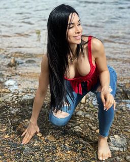 Yuliett Torres feet photo 7