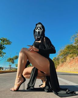 Yuliett Torres feet photo 2