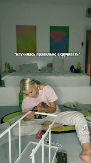 Yuliya Gavrilina feet photo thumbnail