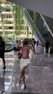 Yuliya Gavrilina feet photo thumbnail