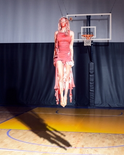 Yuliya Gavrilina feet photo thumbnail