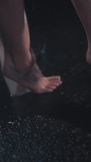 Yuliya Gavrilina feet photo thumbnail