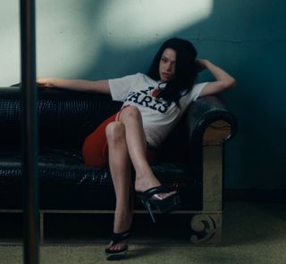 Yuliya Gavrilina feet photo thumbnail