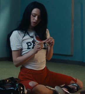 Yuliya Gavrilina feet photo thumbnail