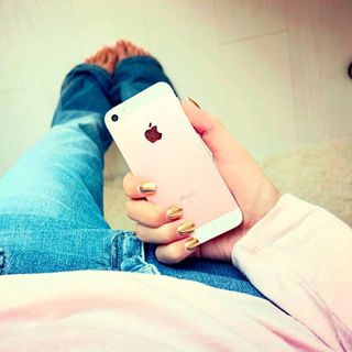 Yuliya Gavrilina feet photo thumbnail