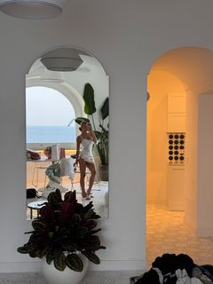 Yuliya Gavrilina feet photo thumbnail