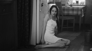 Yuliya Khlynina feet photo 11