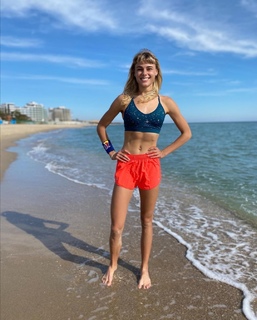 Yuliya Levchenko feet photo 12