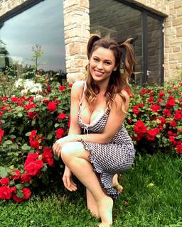 Yuliya Mayarchuk feet photo 14