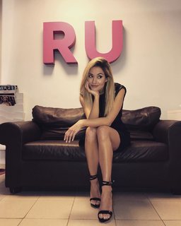 Yuliya Parshuta feet photo thumbnail