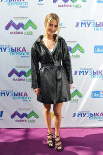 Yuliya Parshuta feet photo thumbnail