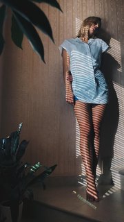 Yuliya Parshuta feet photo thumbnail