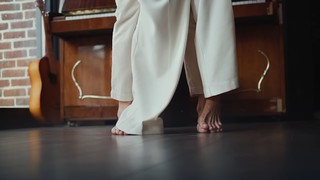 Yuliya Parshuta feet photo thumbnail
