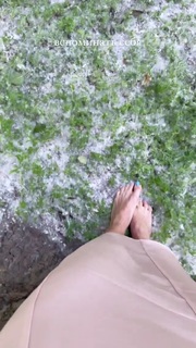 Yuliya Parshuta feet photo thumbnail