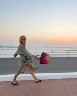 Yuliya Parshuta feet photo thumbnail