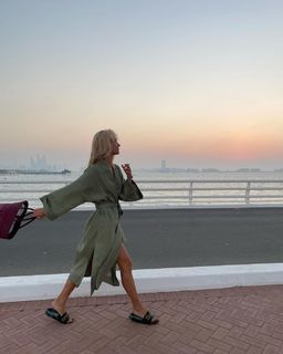 Yuliya Parshuta feet photo thumbnail