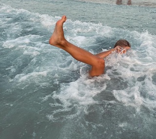 Yuliya Parshuta feet photo thumbnail