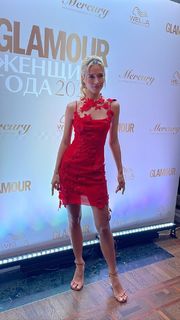 Yuliya Parshuta feet photo thumbnail