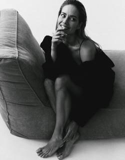 Yuliya Parshuta feet photo thumbnail