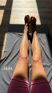 Yuliya Parshuta feet photo thumbnail