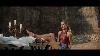 Yuliya Parshuta feet photo thumbnail