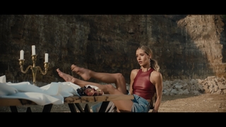 Yuliya Parshuta feet photo thumbnail