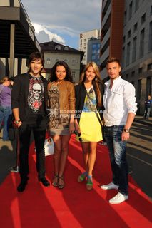 Yuliya Parshuta feet photo thumbnail