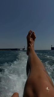 Yuliya Parshuta feet photo thumbnail