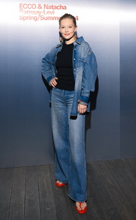 Yuliya Peresild feet photo 9
